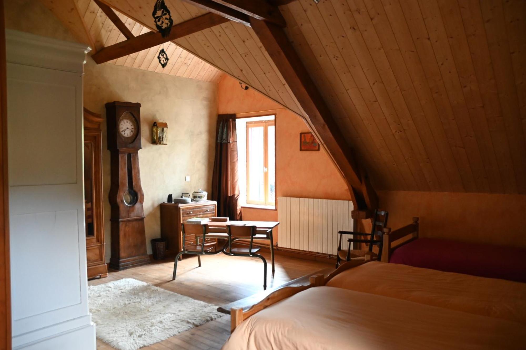 Égliseneuve-dʼEntraigues Le Deyran Bed & Breakfast エクステリア 写真